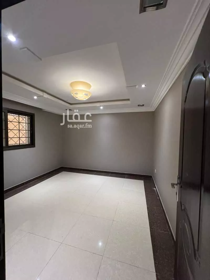 شقة 3 غرف في الحمرا 1