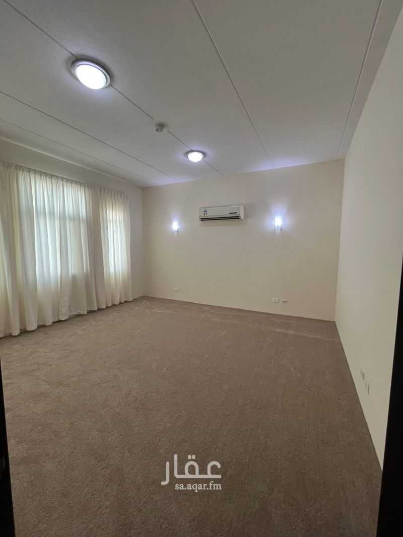8 bedroom villa in Najd, Eastern Province 18