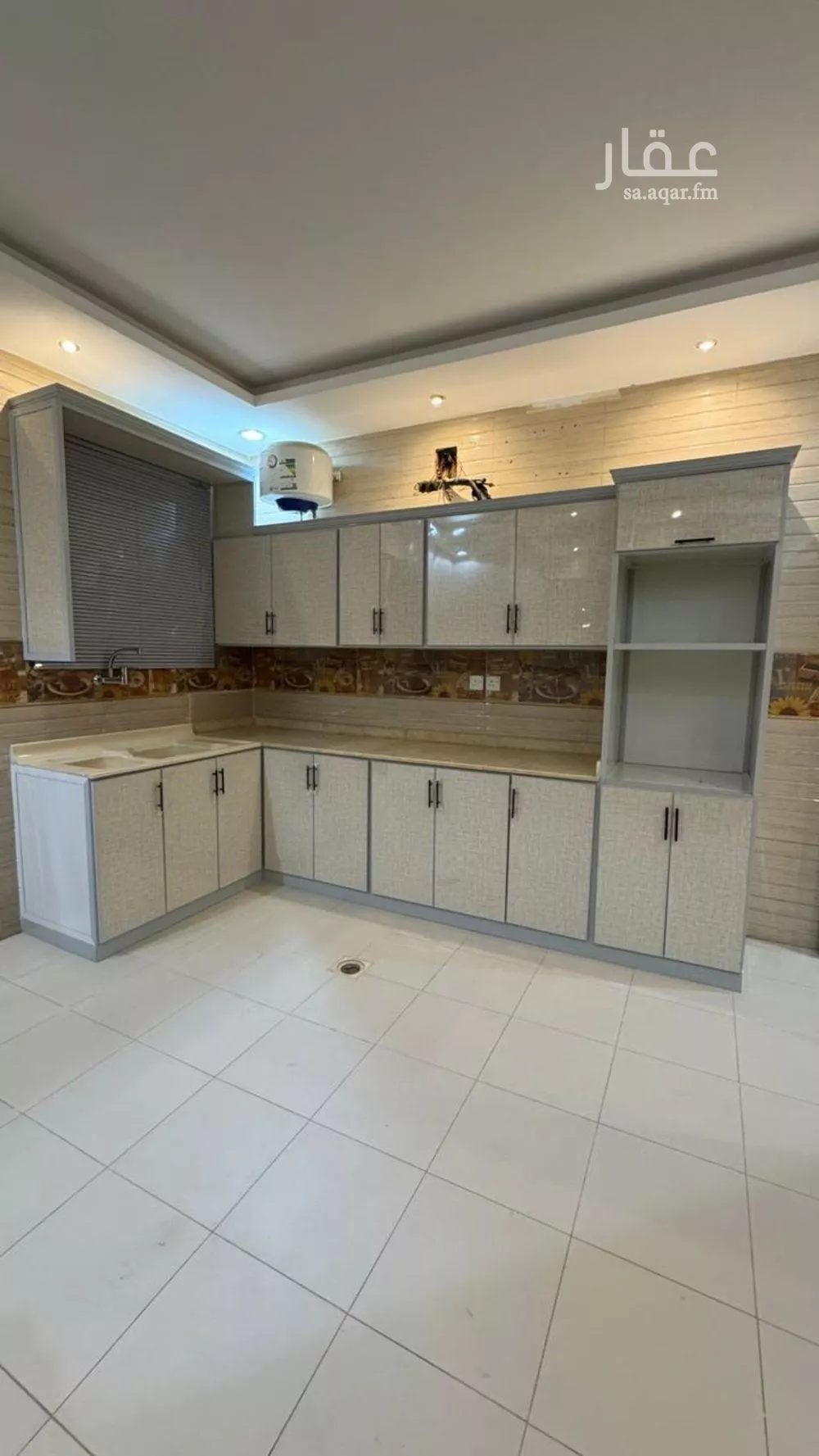 3 bedroom floor in Al Munsiyah 3