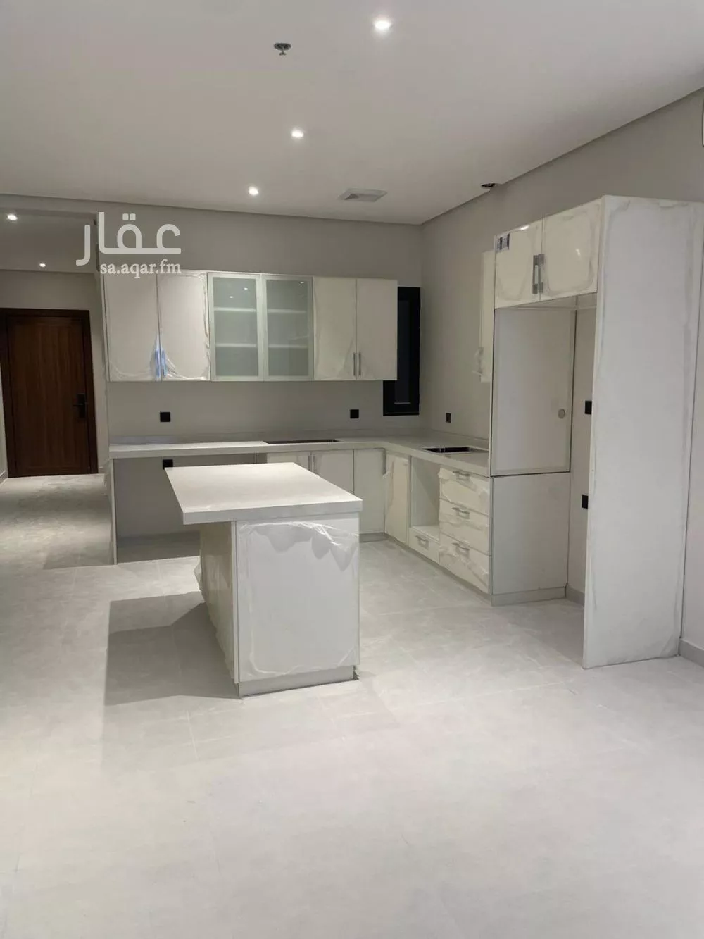 شقة 3 غرف في البحر 4