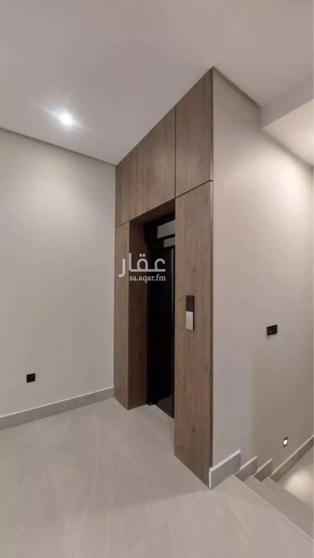 فيلا 6 غرف في السيف 2