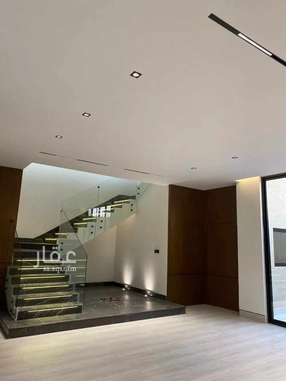 فيلا 6 غرف في المهدية 5