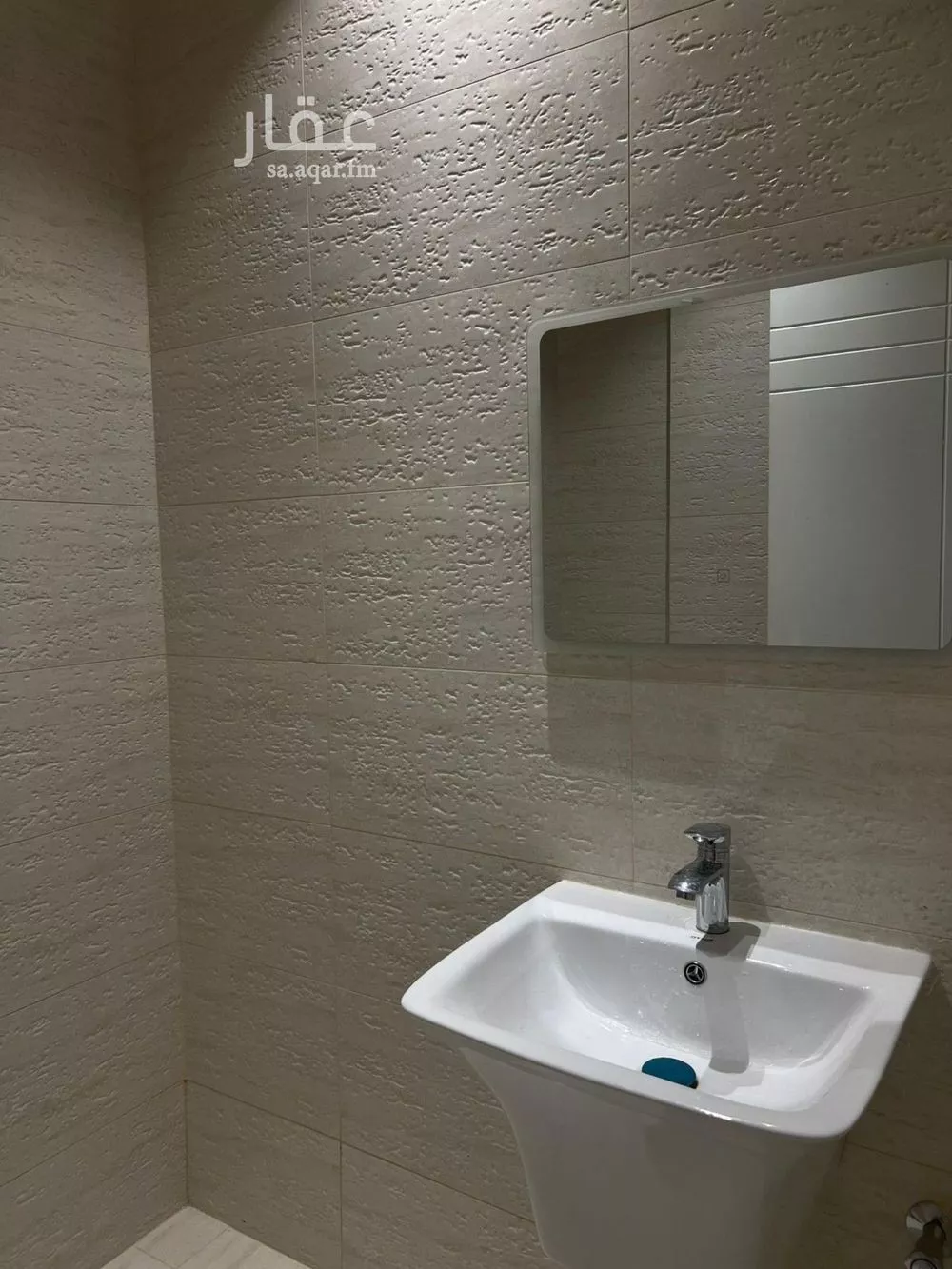 شقة 3 غرف في النرجس 2