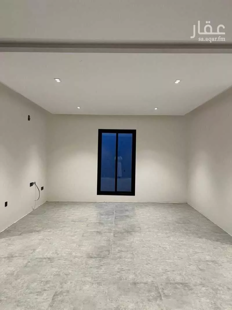 فيلا 5 غرف في الرمال 2