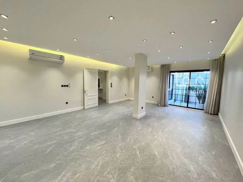 شقة 2 غرف في الملقا 4