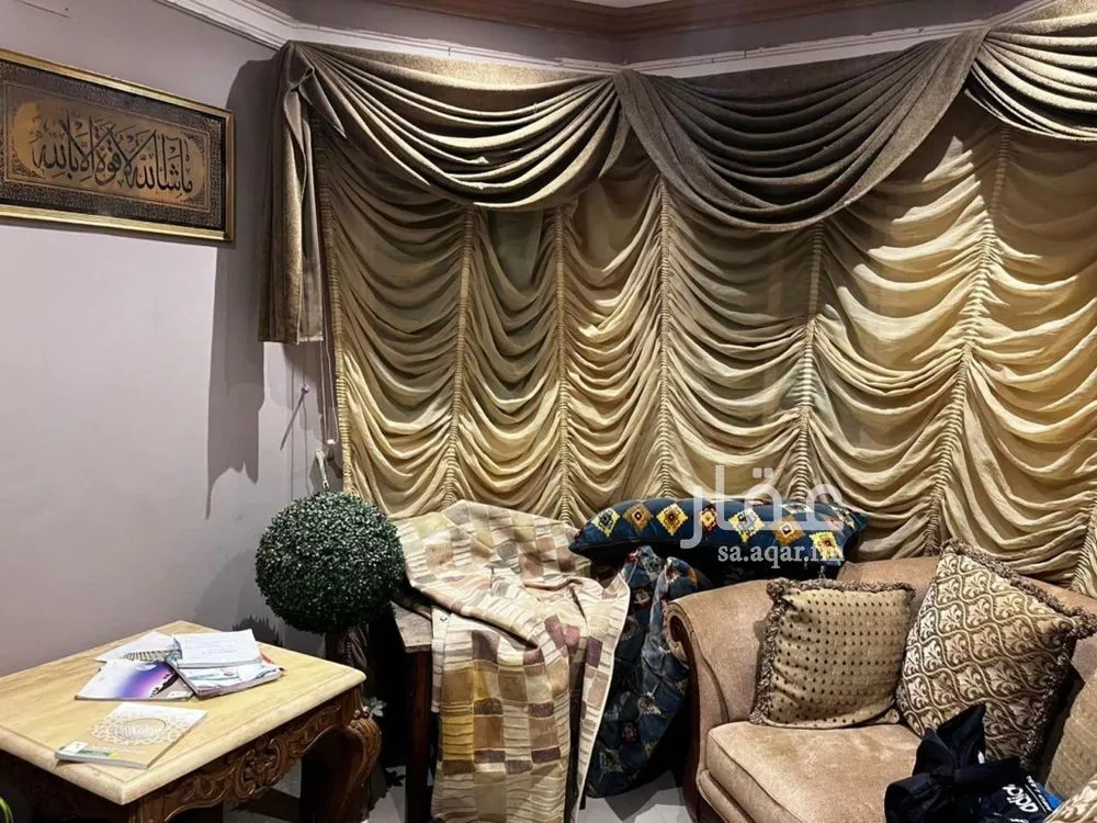 6 bedroom villa in Al Munsiyah, Riyadh 15