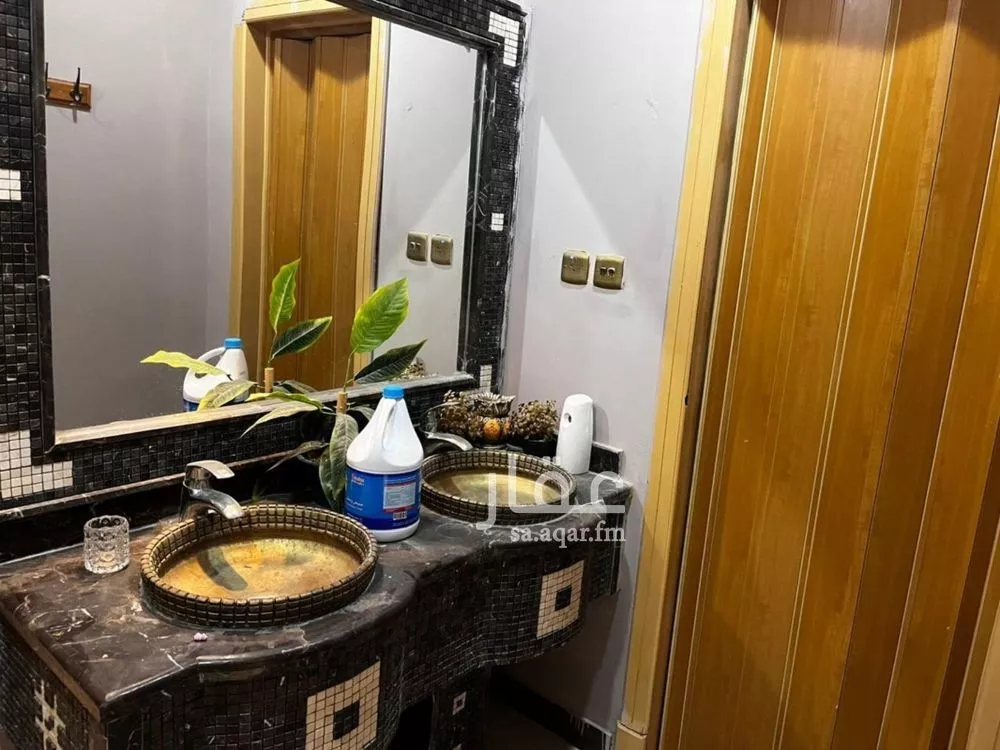 6 bedroom villa in Al Munsiyah, Riyadh 11