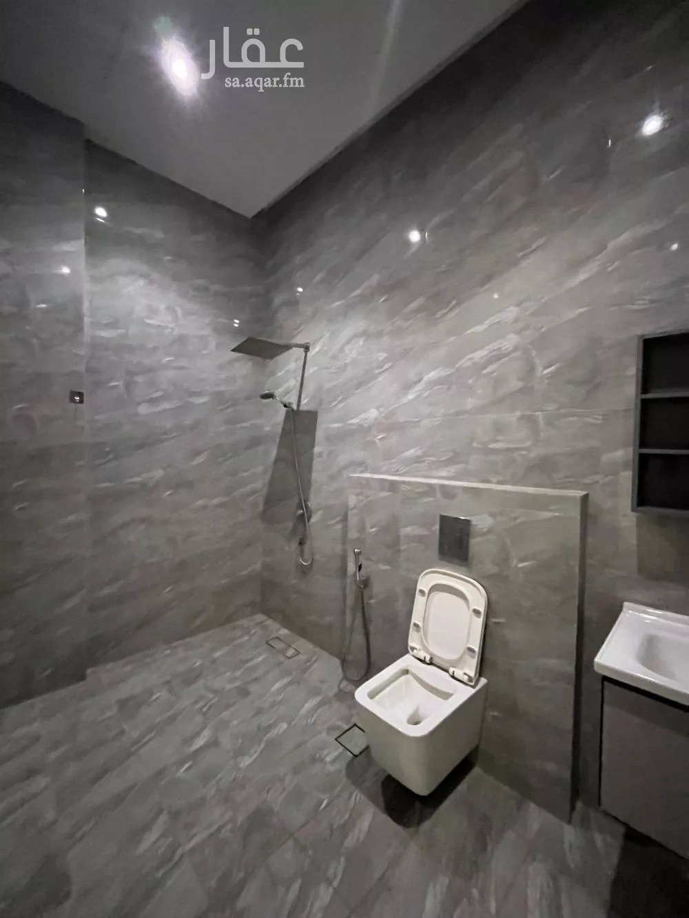 شقة 2 غرف في الشرق 1