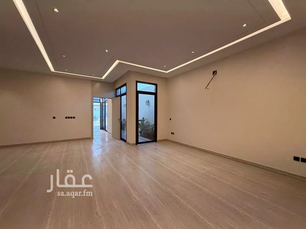 3 bedroom floor in Al Munsiyah 1