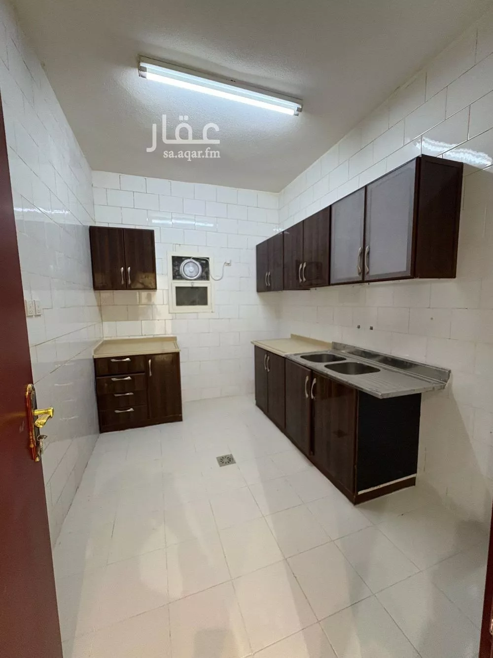 عمارة 750 م² في الوادي 5