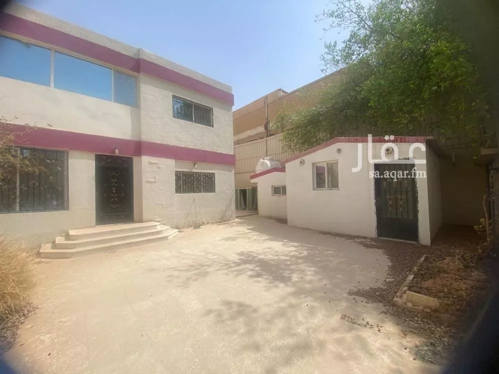 7 bedroom villa in Al Malaz 3
