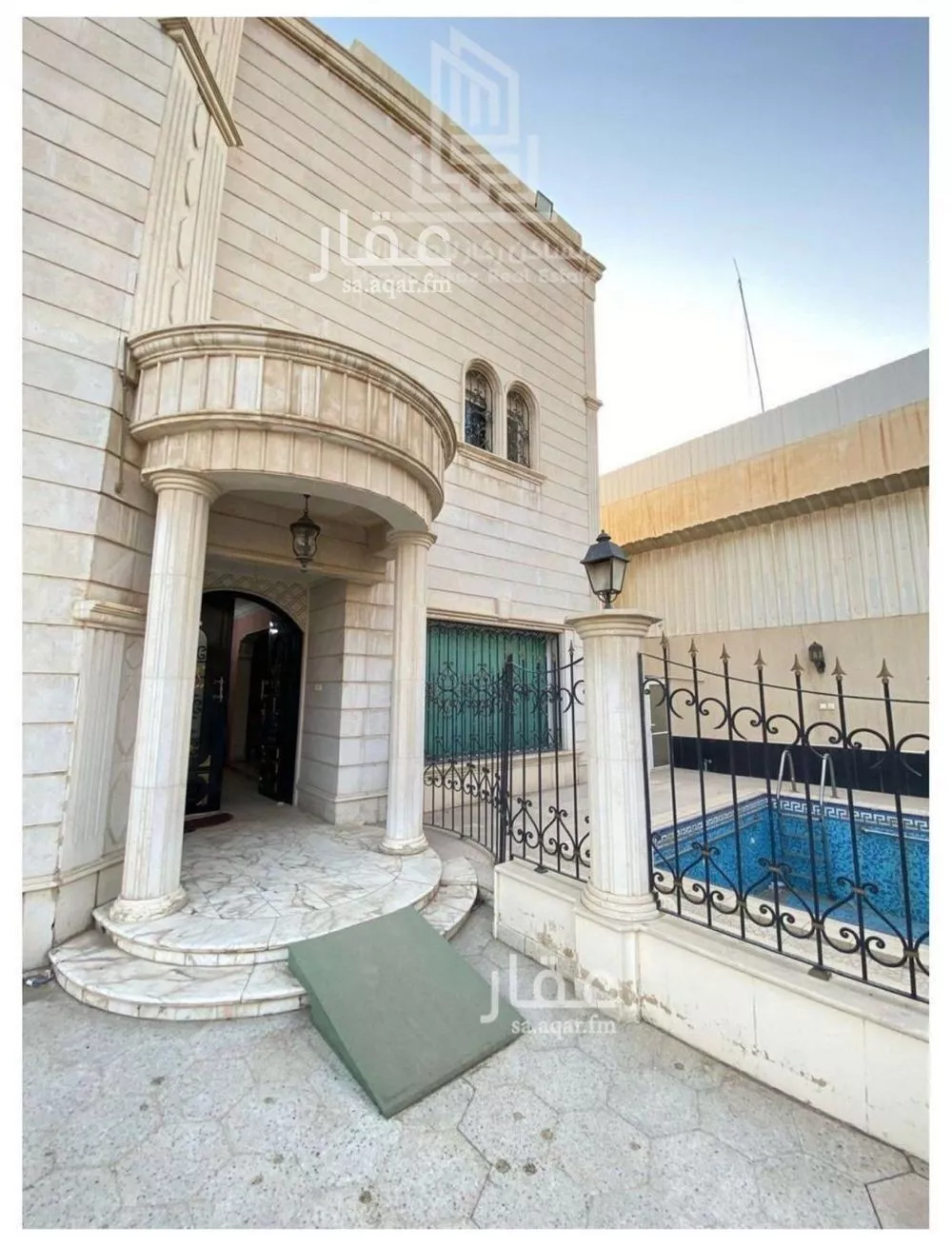 فيلا 12 غرف في الريان