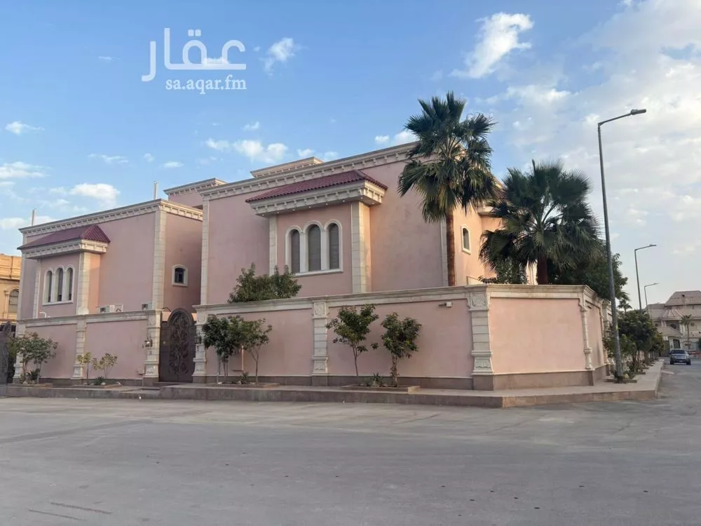 فيلا 8 غرف في حطين