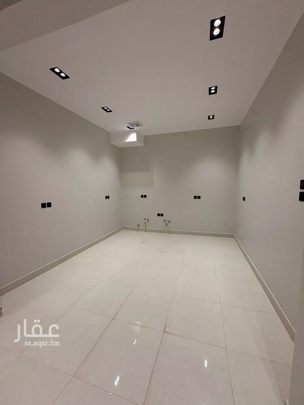 4 bedroom apartment in Al Yarmouk, Riyadh 5