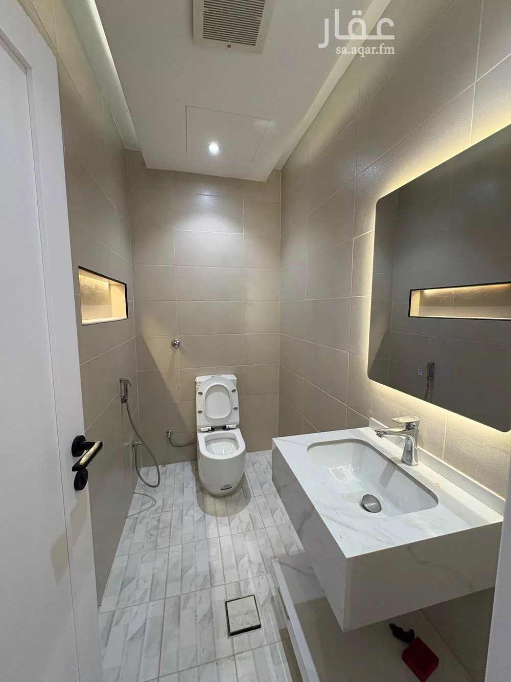 6 bedroom villa in Al Qairawan, Riyadh 6