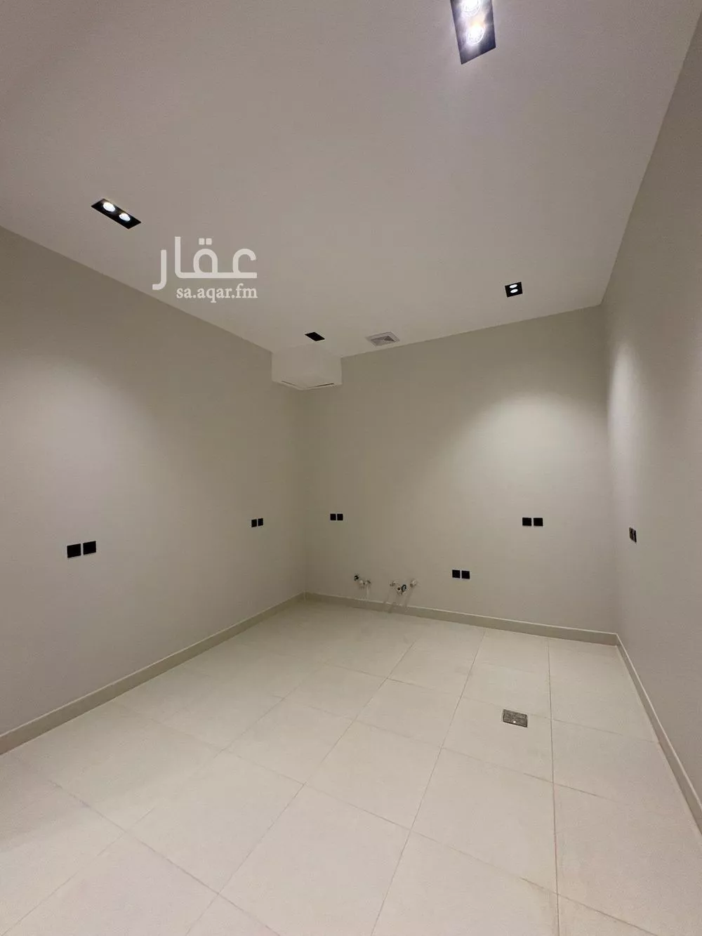 4 bedroom floor in Al Yarmouk 4