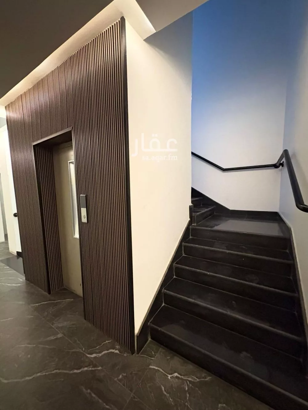 شقة 2 غرف في العقيق 5