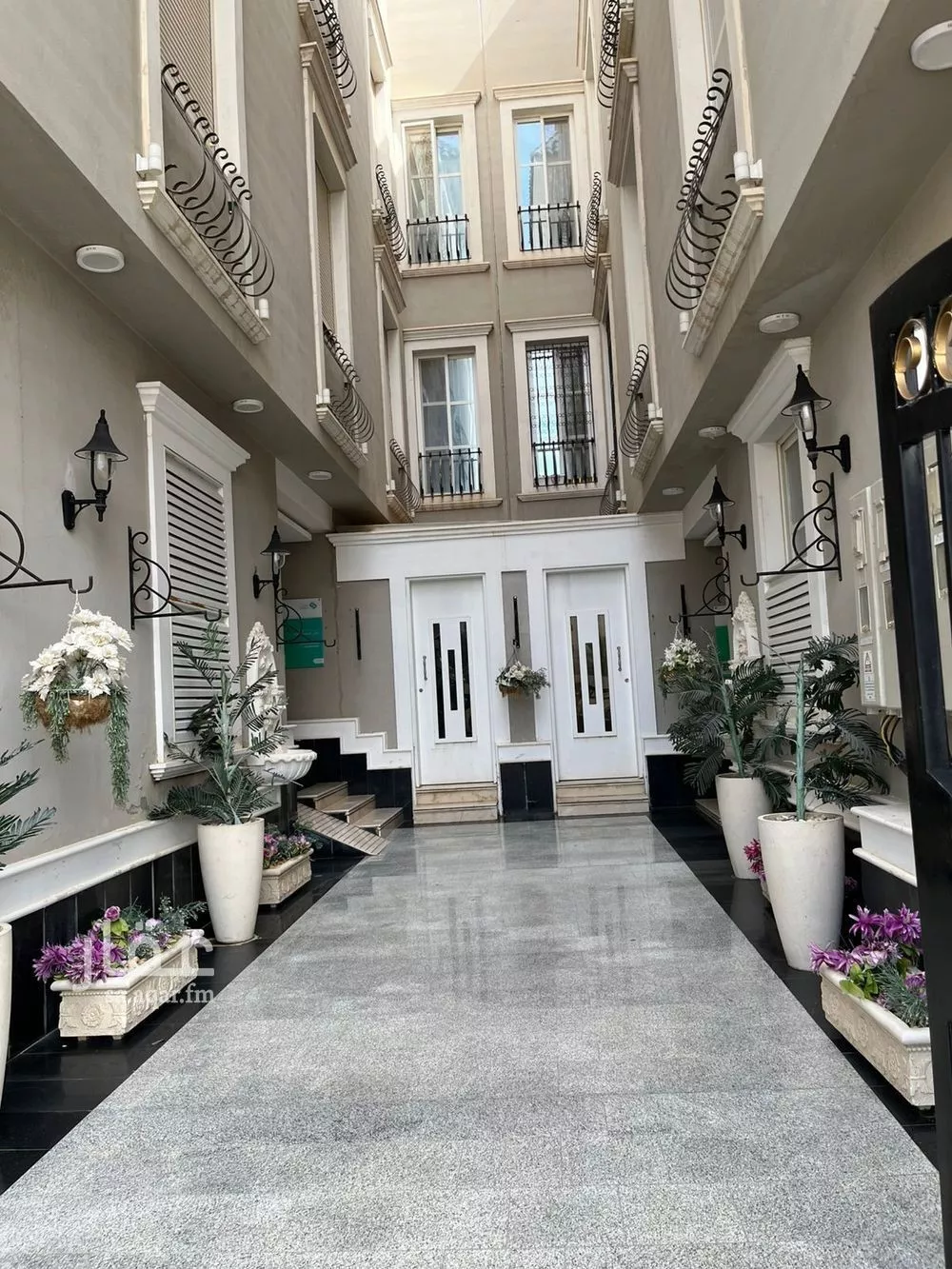 3 bedroom apartment in Al Malqa 1