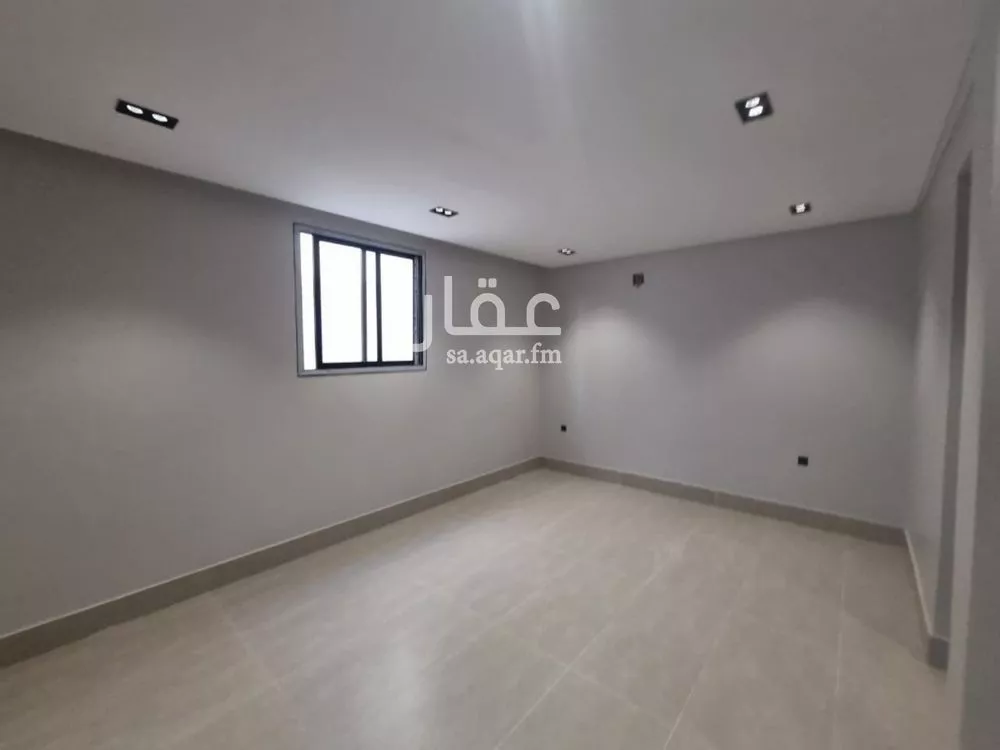 فيلا 5 غرف في عكاظ 4