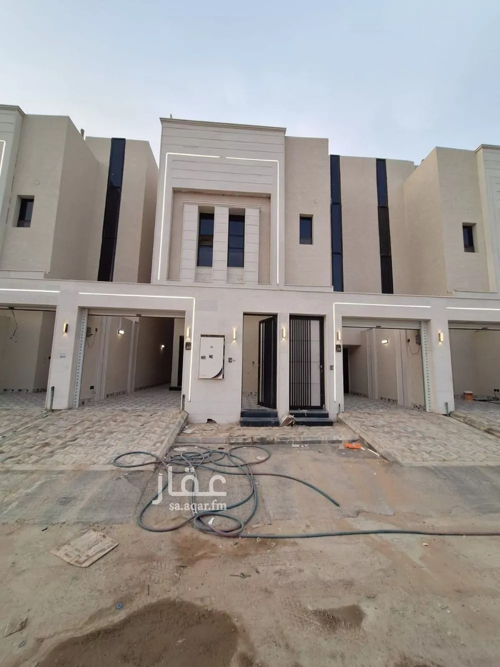 4 bedroom floor in Tuwaiq 1