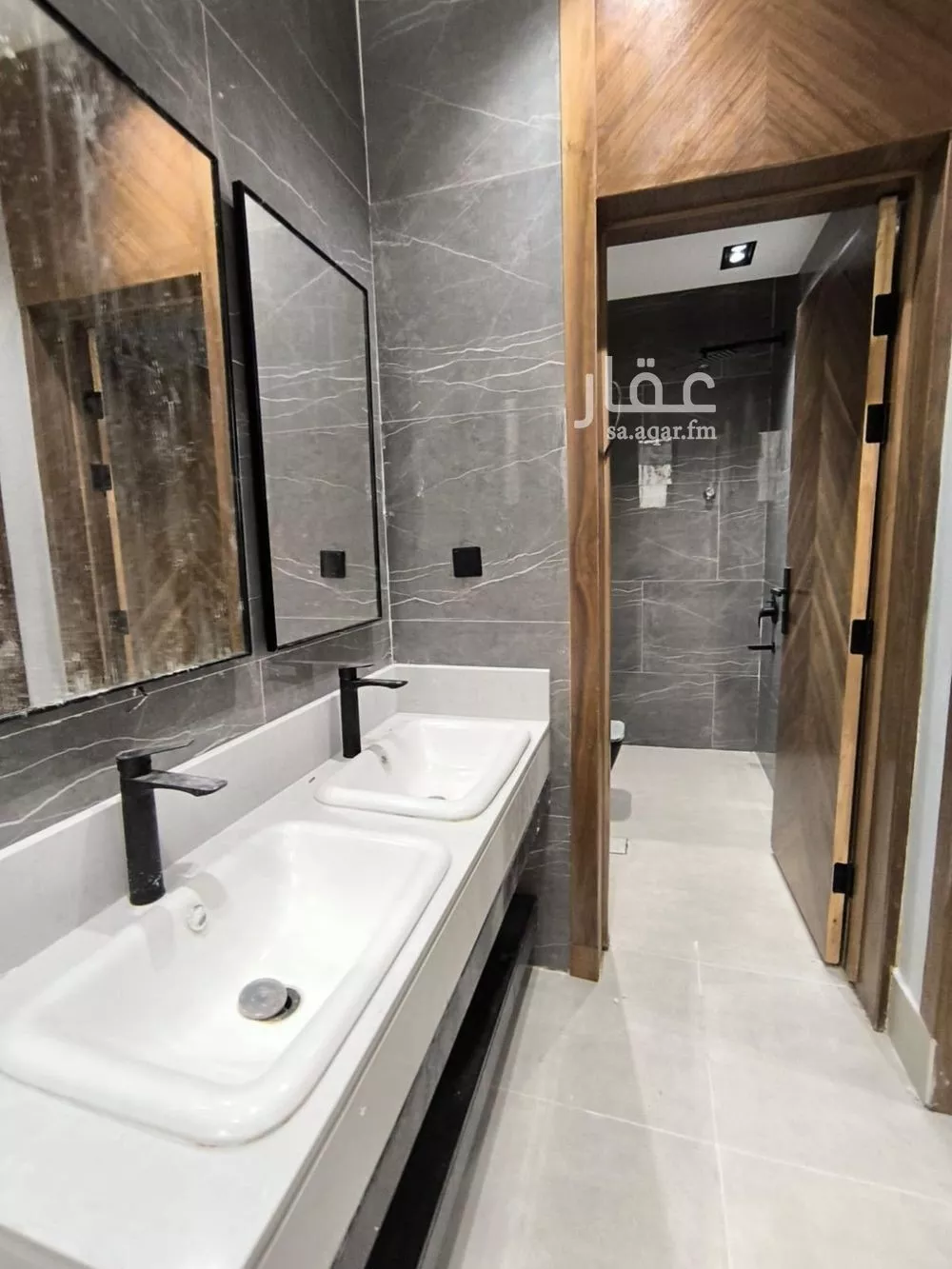 5 bedroom villa in Okaz 2