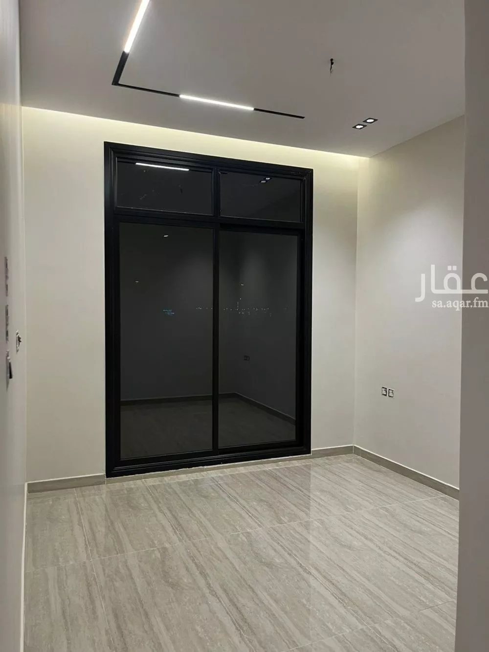 فيلا 4 غرف في الرمال 3