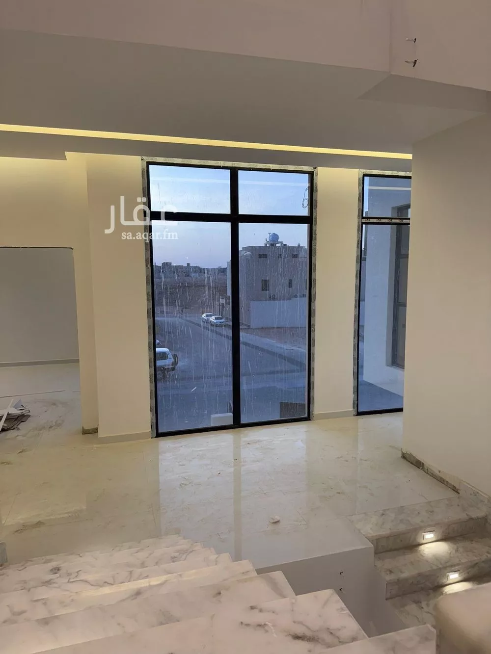 فيلا 6 غرف في المهدية 5