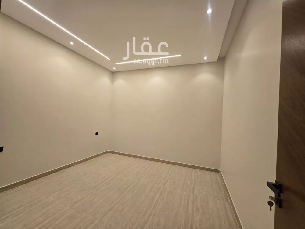 4 bedroom floor in Dhahrat Namar 4