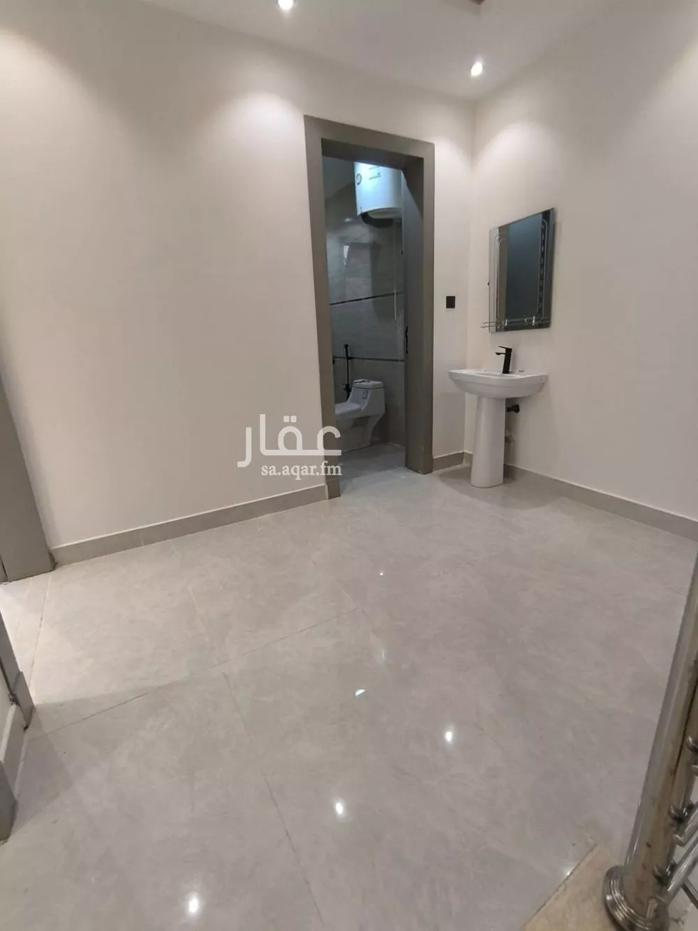 شقة 5 غرف في بدر 2