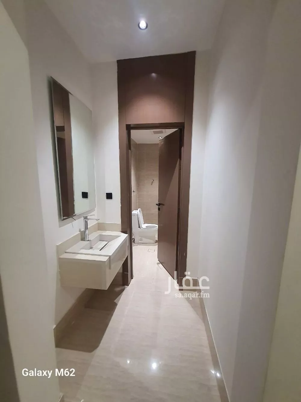 فيلا 5 غرف في عكاظ 2