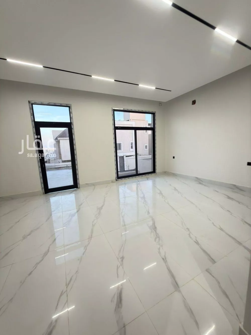 8 bedroom villa in Dhahrat Laban 3