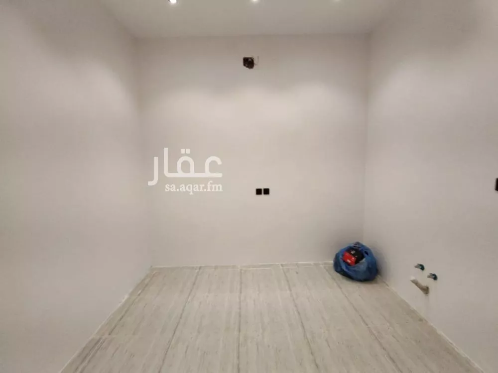 فيلا 5 غرف في طويق 5