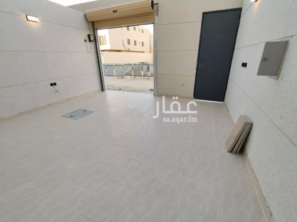 فيلا 5 غرف في عكاظ 5