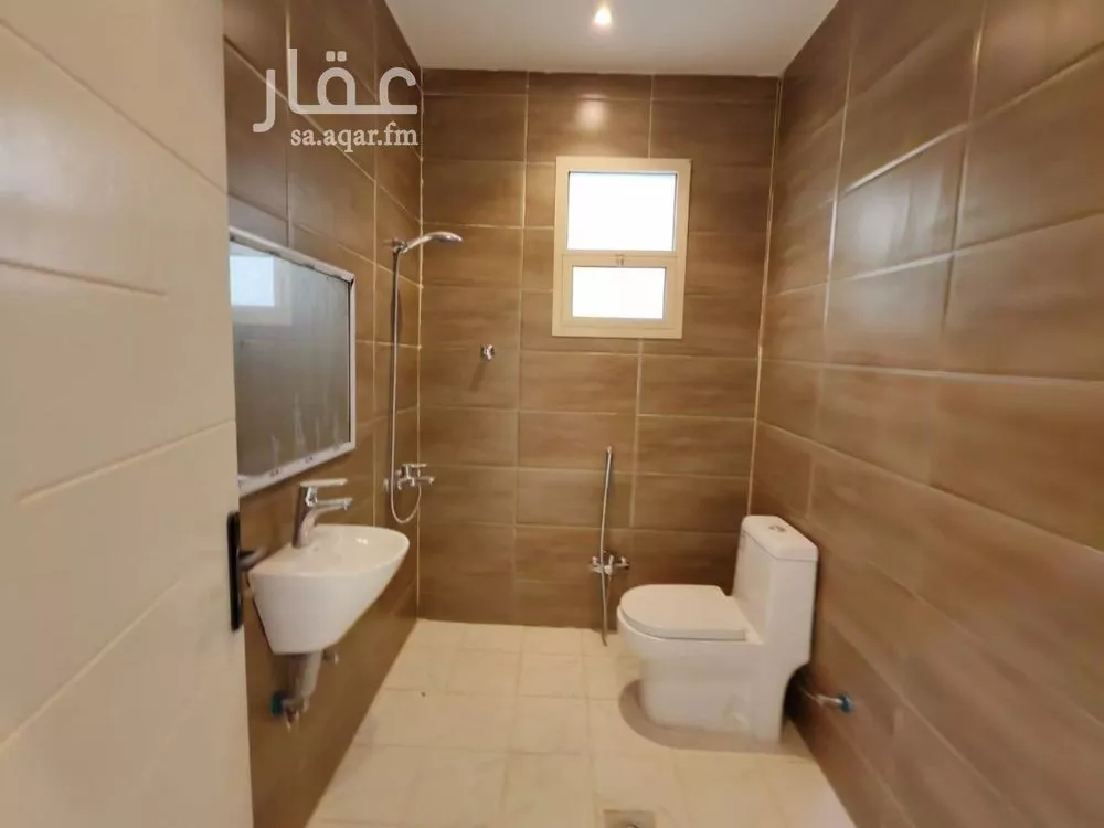 3 bedroom floor in Al Shifa 5