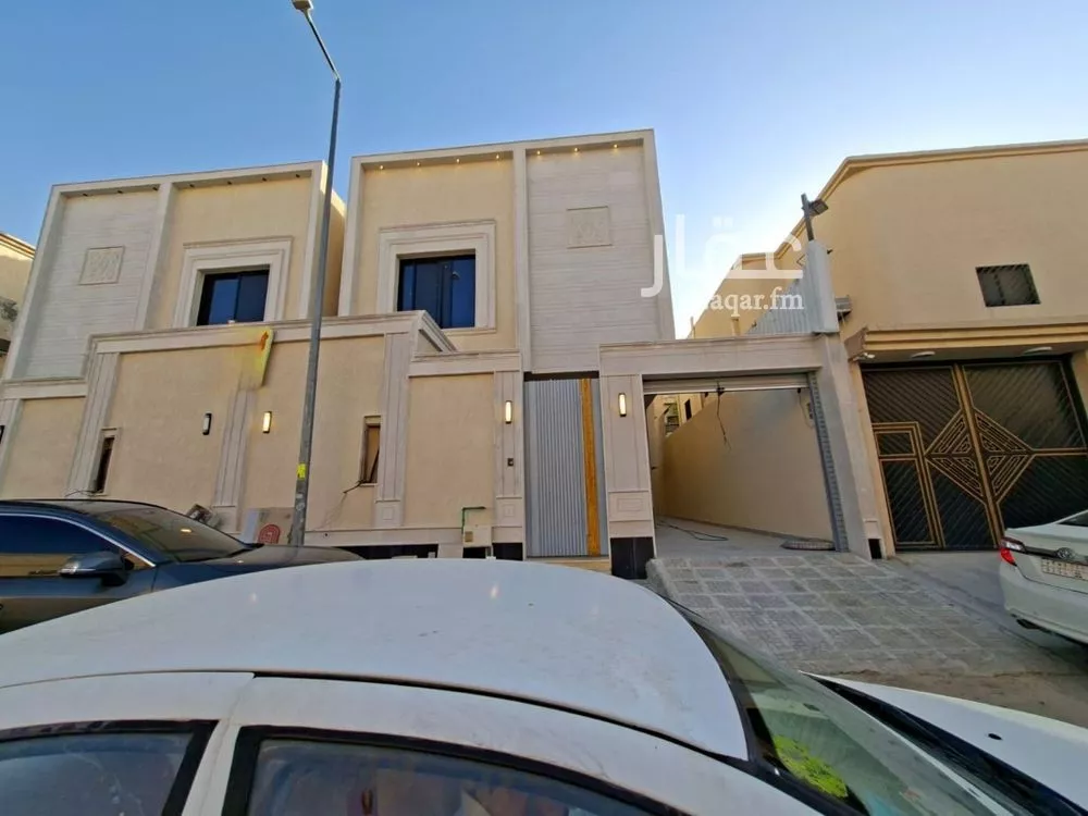 فيلا 5 غرف في العريجاء الغربية 1