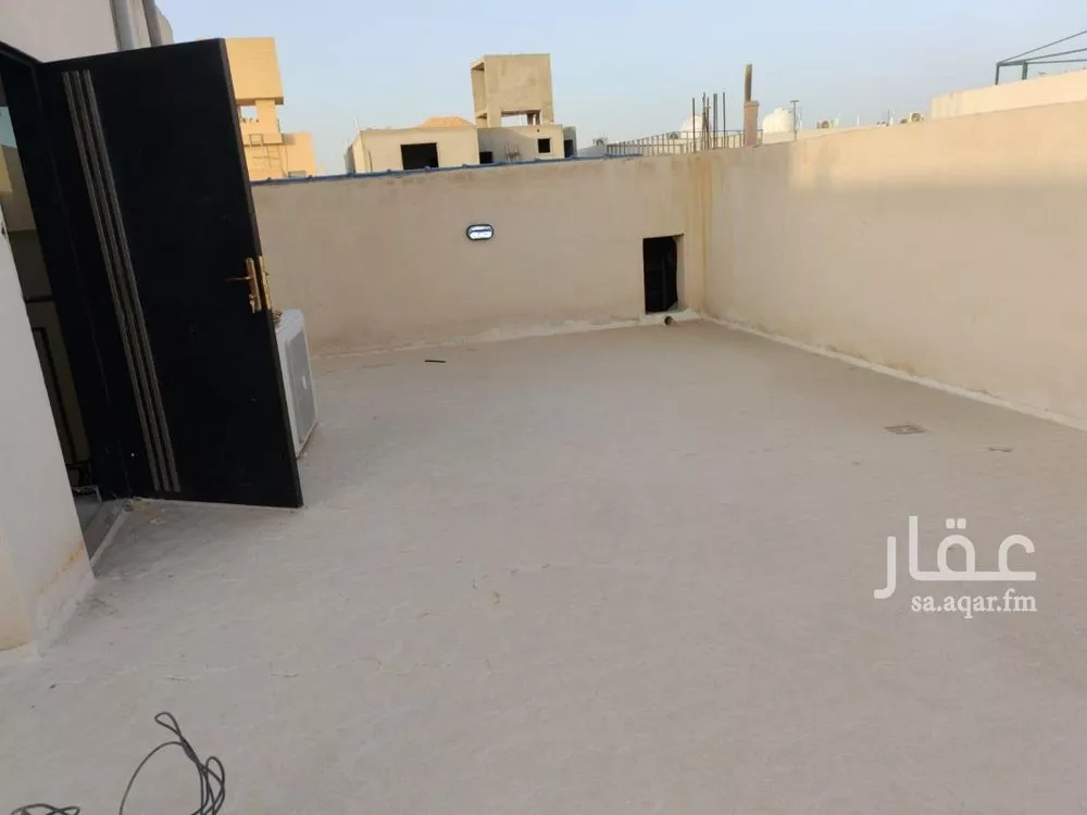 3 bedroom floor in Al Shifa 4