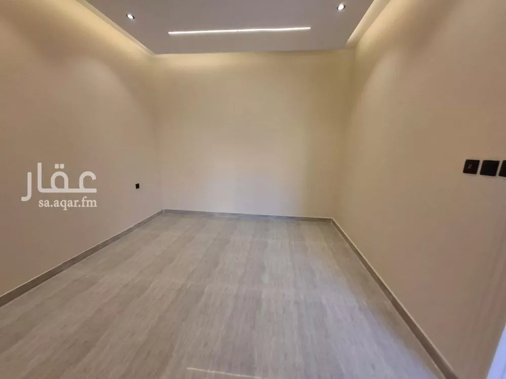 فيلا 5 غرف في العريجاء الغربية 5