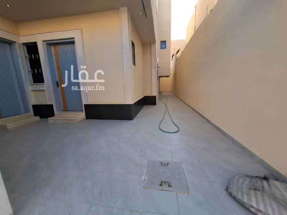 فيلا 5 غرف في العريجاء الغربية 3