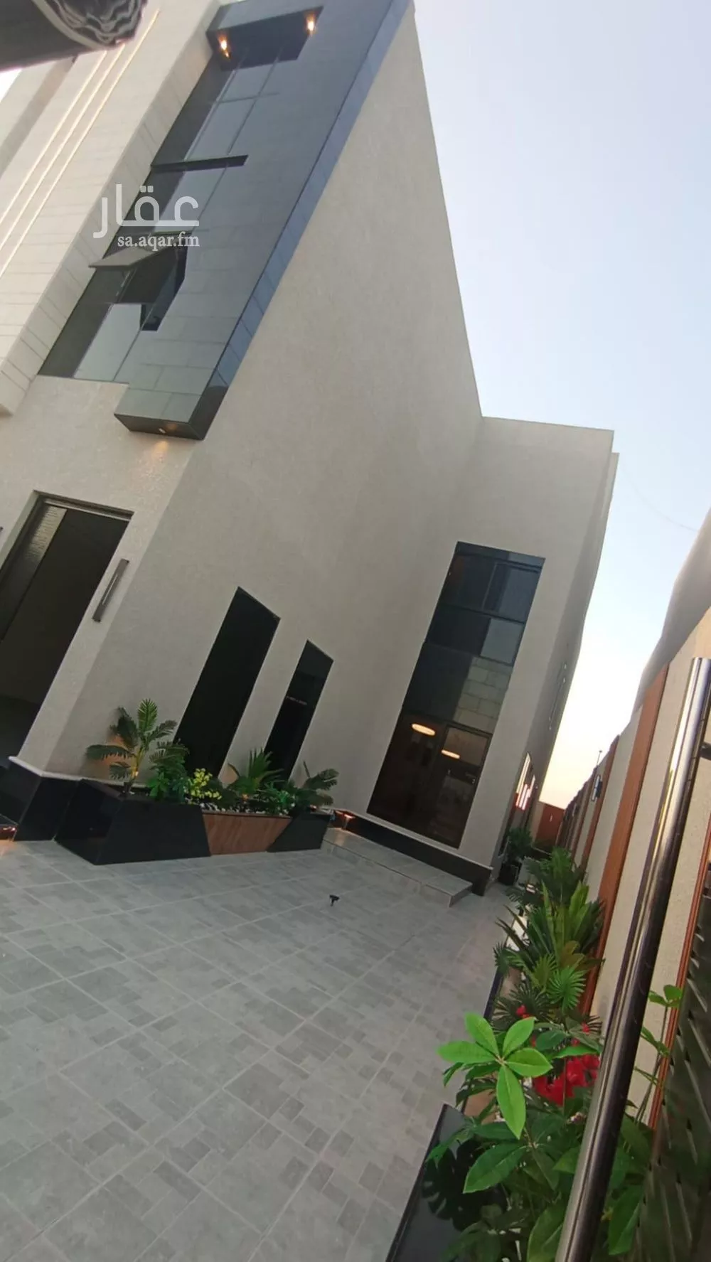 فيلا 9 غرف في الصواري 4