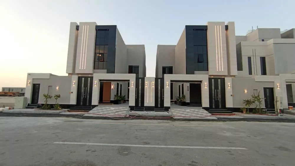 فيلا 9 غرف في الصواري 3