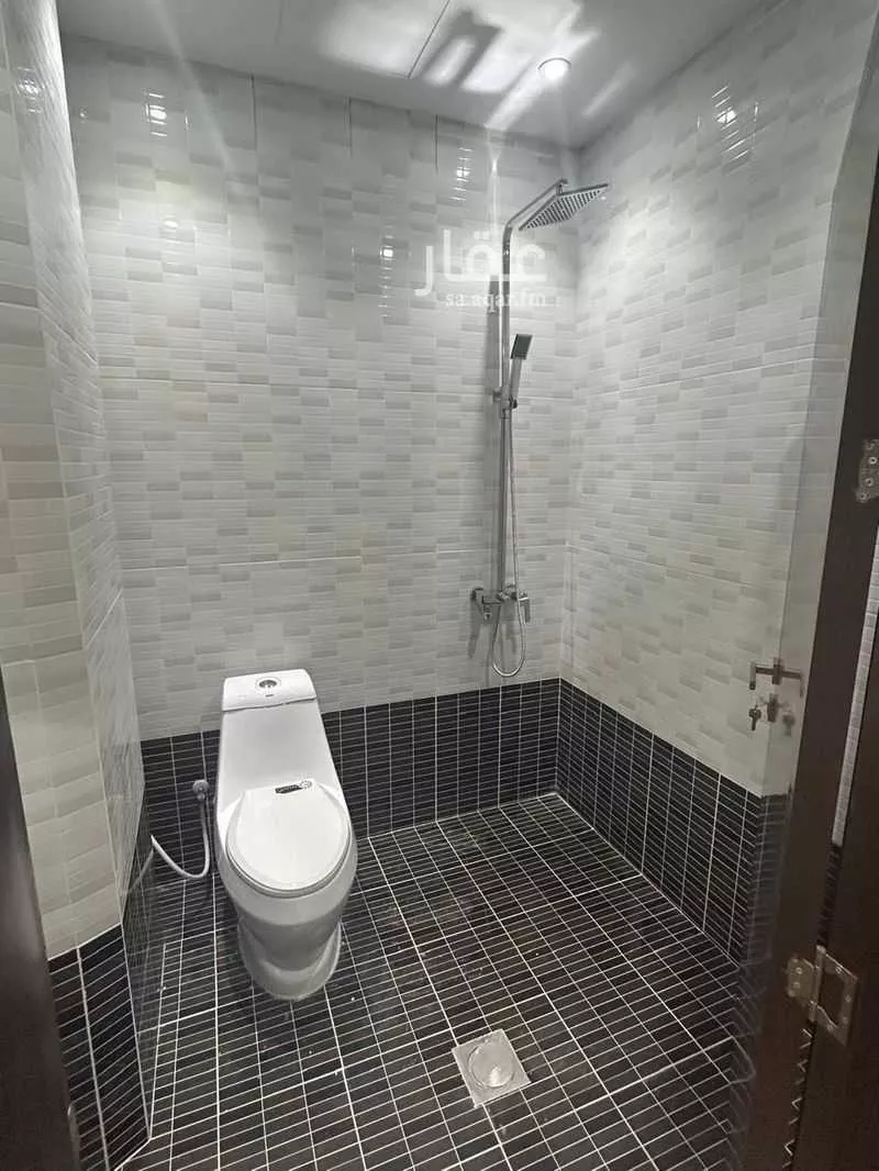 2 bedroom building in Al Wizarat, Riyadh 16