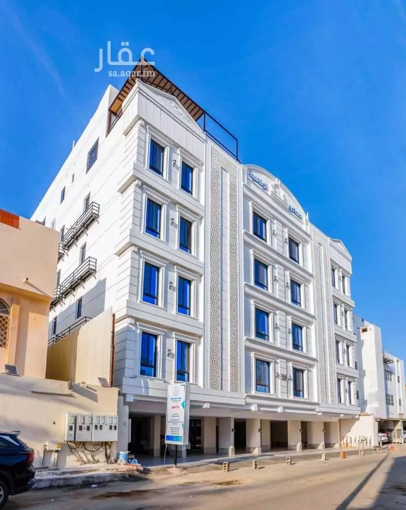 شقة 5 غرف في النزهة 4