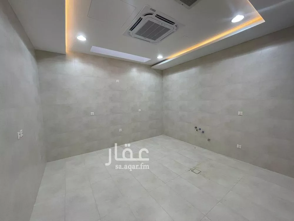 فيلا 5 غرف في المونسية 3