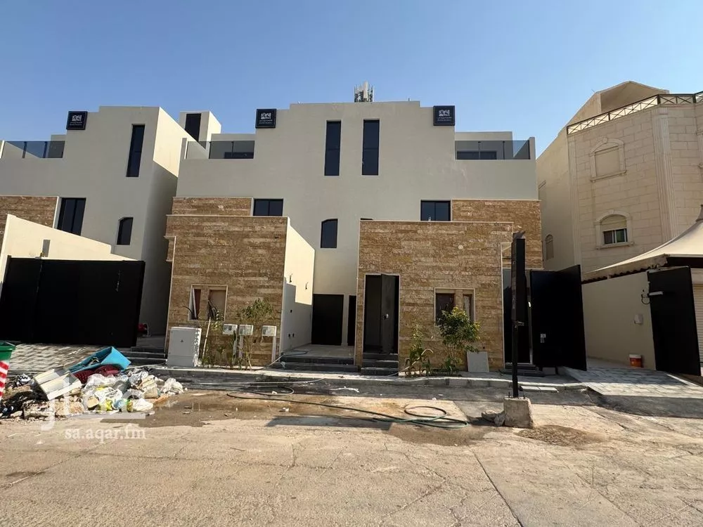 4 bedroom floor in Ishbiliyah 1