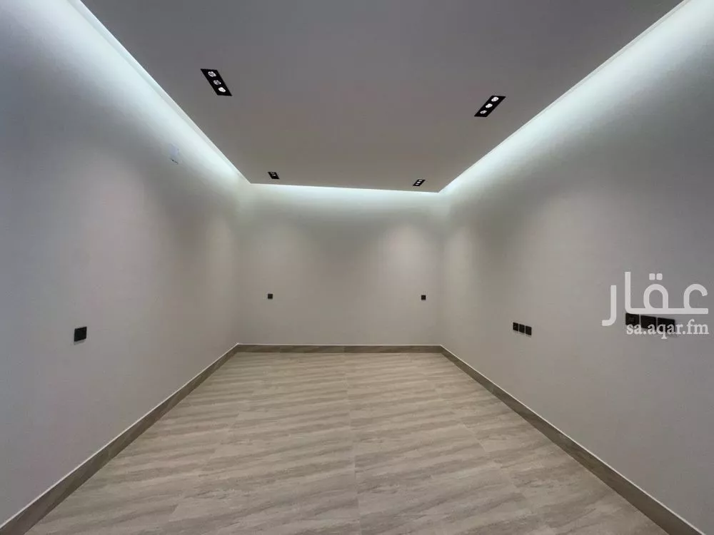 5 bedroom villa in Al Rimal 2