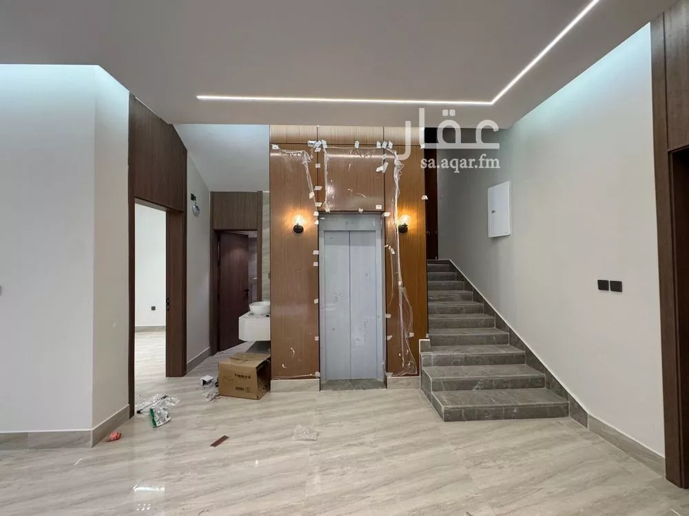 5 bedroom villa in Al Rimal 4