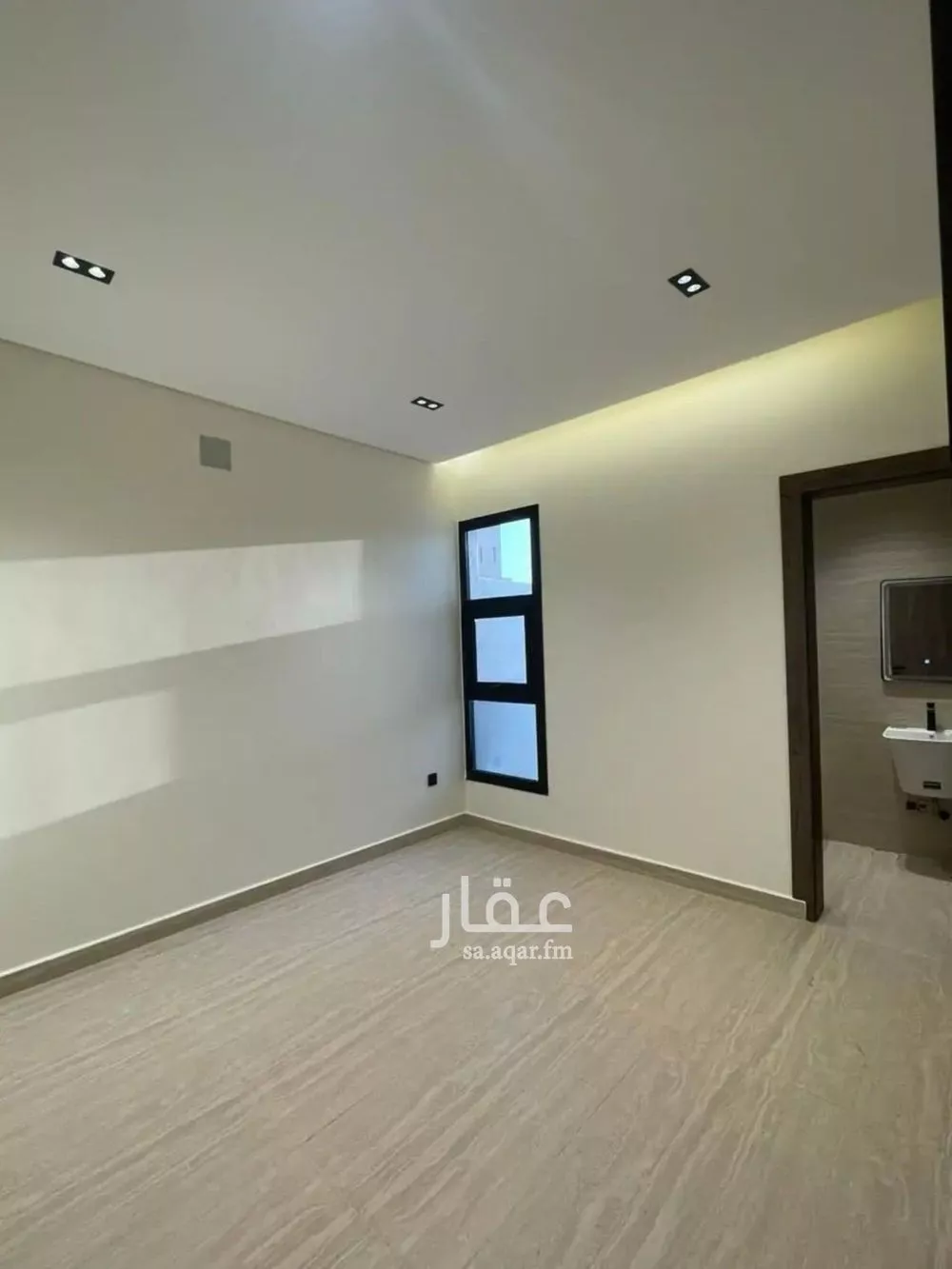 4 bedroom villa in As Suwaidi Al Gharabi, Riyadh 6