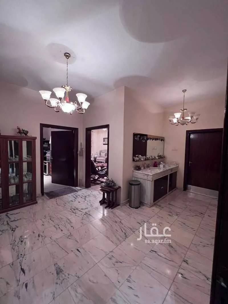 فيلا 7 غرف في الروضة 3