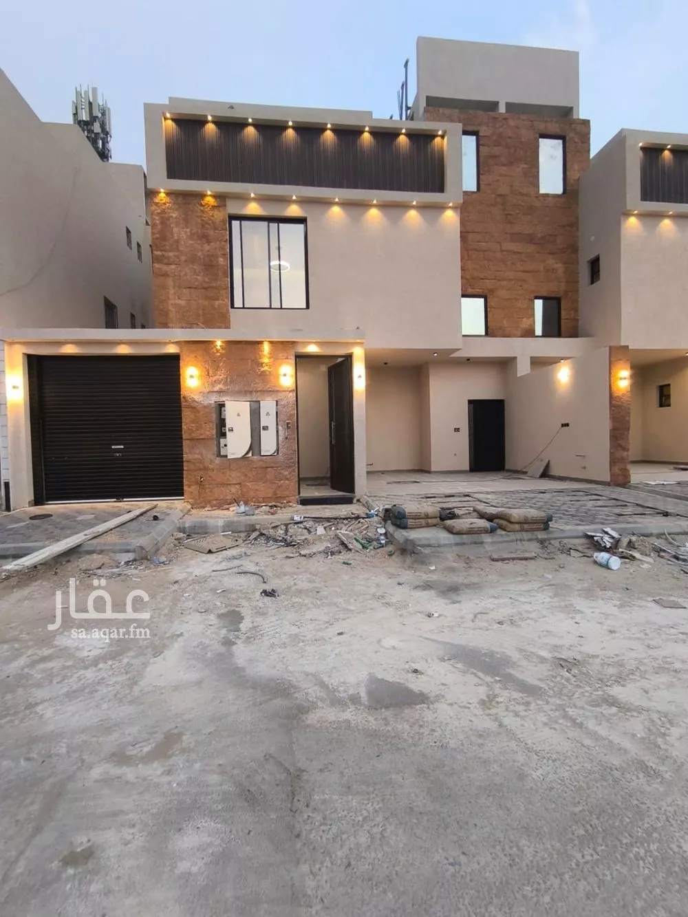 4 bedroom floor in Al Hazm 4