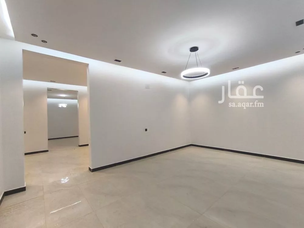 4 bedroom floor in Al Hazm 1
